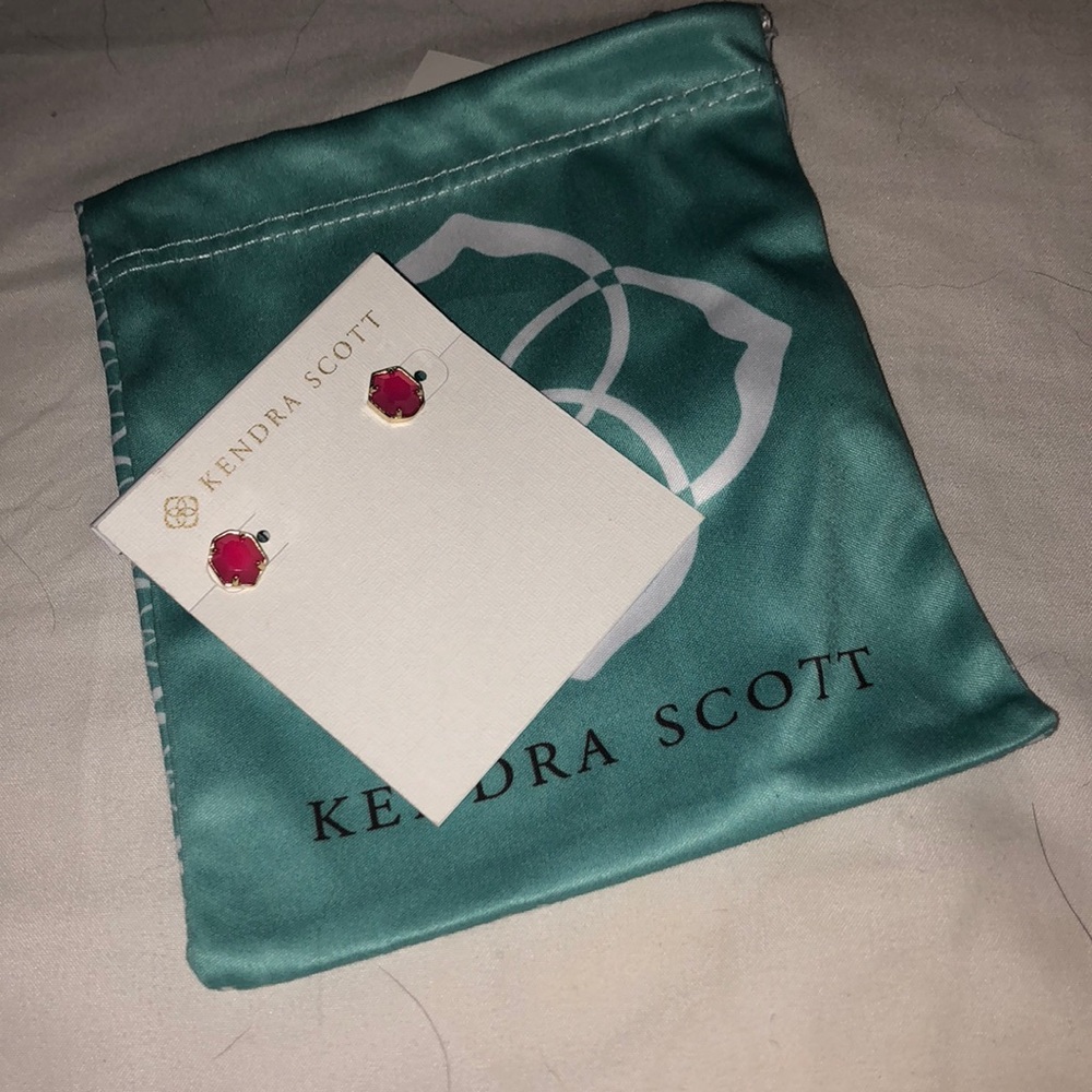 Kendra Scott earrings new!